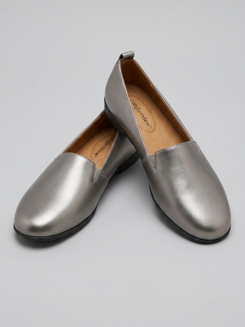 comfortview Women's Metallic Silver Slip-On Flats